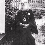 В Николо-Угрешском монастыре (Фото не позже 1920 года)